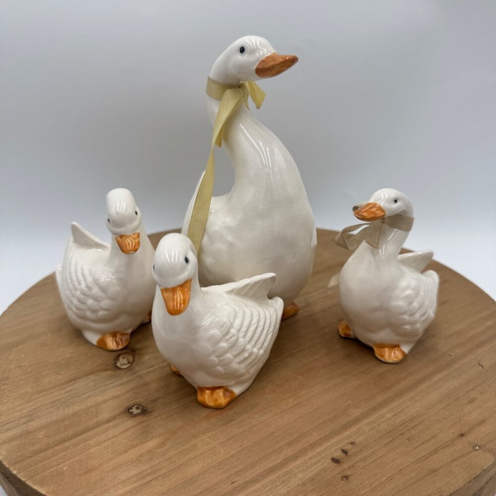 Takahashi San Francisco Geese Family Set of 4  Figurines Made in Japan Vintage f